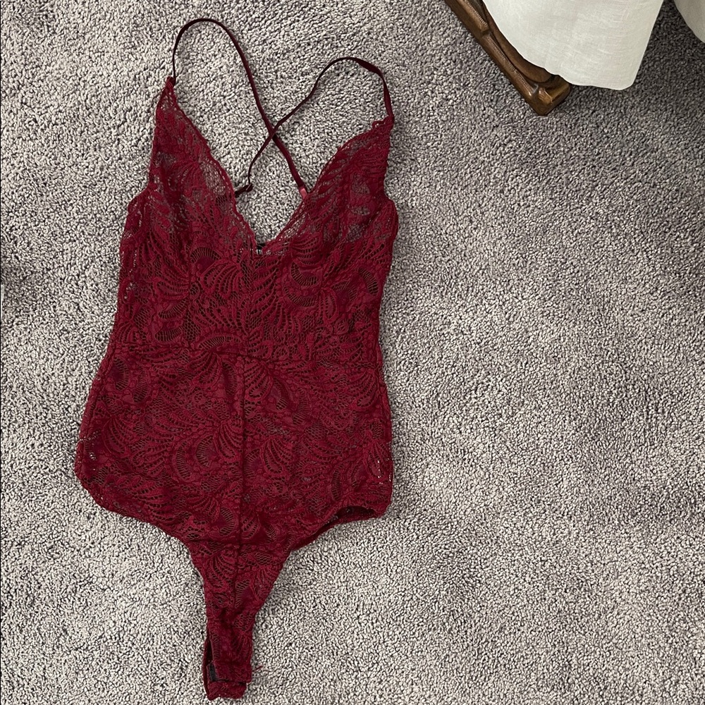 PrettyLittleThing Burgundy Lace Bodysuit